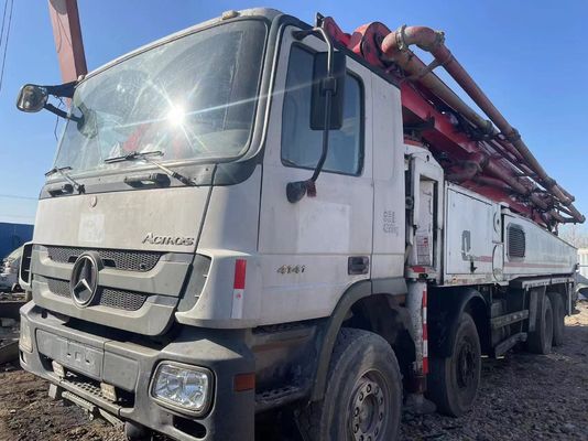 Máy bơm bê tông đã qua sử dụng Putzmeister 56-5 mét với khung gầm BENZ 8×4