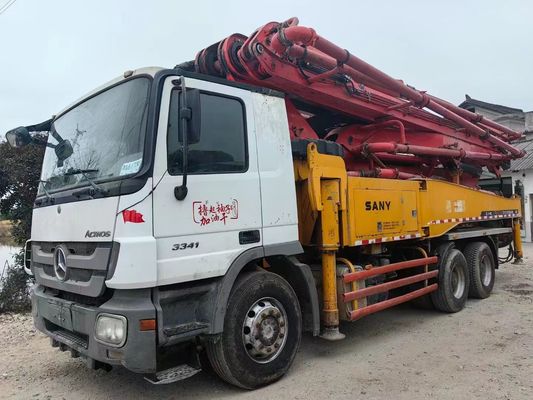 Máy bơm bê tông 46 mét với khung gầm Mercedes-Benz