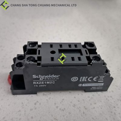 Bộ phận phụ tùng của xe máy bơm bê tông Zoomlion Rxm2ab2bd Nằm ở chỗ cầm relé / Cơ sở