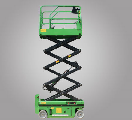 Chế độ lái 4*2 Chế độ kéo chất lỏng loại nền tảng làm việc trên không cho tải trọng 2260kg trong máy móc xây dựng