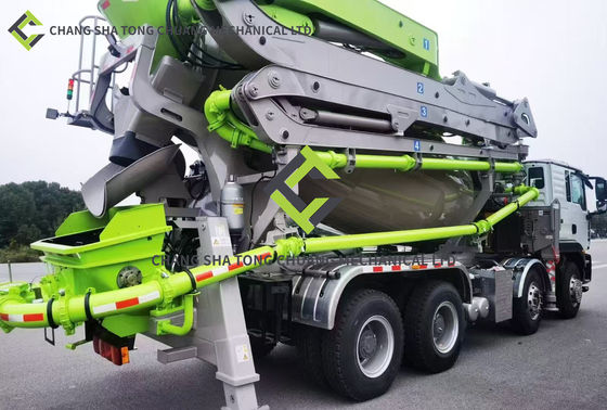 Khởi mở điều khiển thủy lực Bốn cánh tay hình M gấp 32-4M Truck gắn máy bơm bê tông với máy trộn