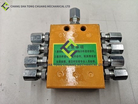 Zoomlion bê tông phụ kiện máy bơm xe tải gắn máy bơm xe kéo máy bơm phụ kiện máy tách dầu 8 lỗ 8YRGF1-0.15